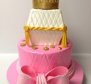 Two Tier With Quilted box