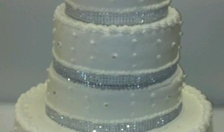Silver Sparkle Trimmed Wedding Cake